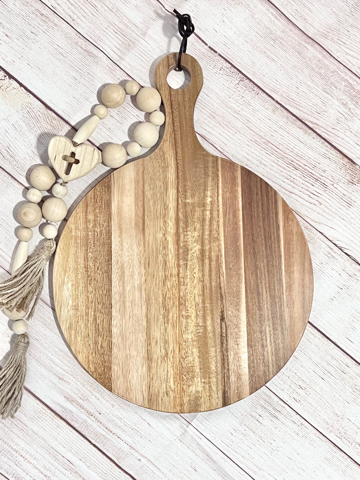 Round Charcuterie Board Includes Custom Engraving